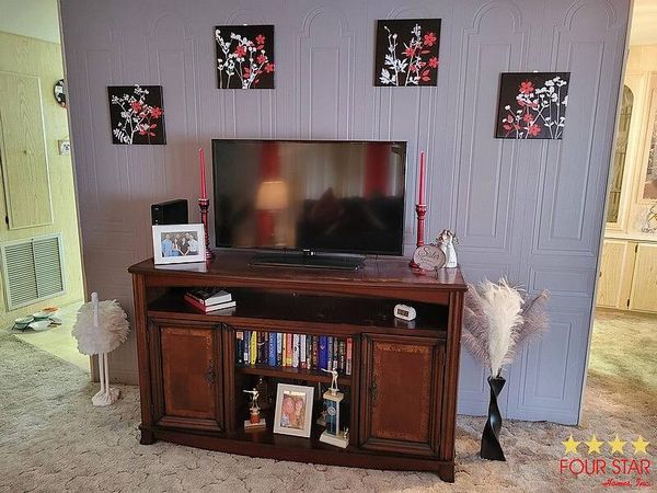 146 Colburn Dr, DeBary FL 32713