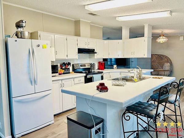 25753 Espanola Dr., Leesburg FL 34748
