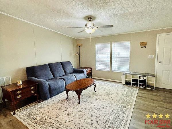 25753 Espanola Dr., Leesburg FL 34748