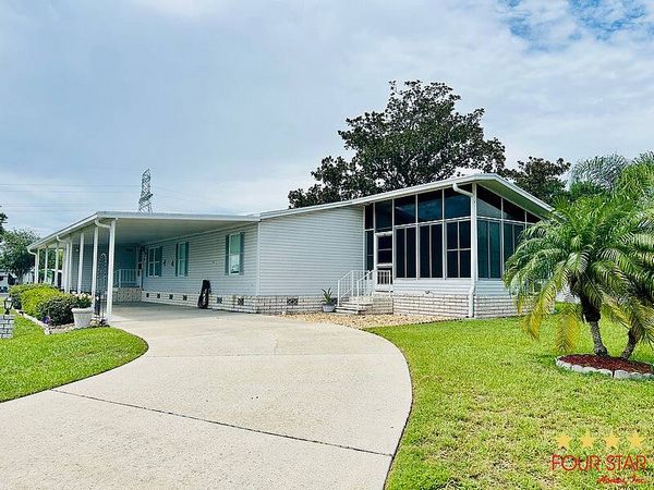 25753 Espanola Dr., Leesburg FL 34748