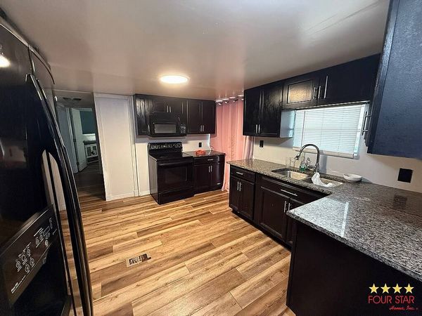 13 Harbor Cove Ct, Daytona Beach FL 32119