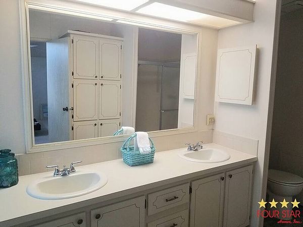 1012 47th Ave, Lot 51, Bradenton FL 34203