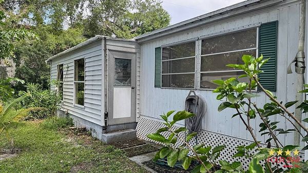 555 4th St, Lot 58, Vero Beach FL 32962