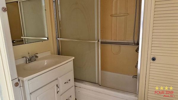 555 4th St, Lot 58, Vero Beach FL 32962