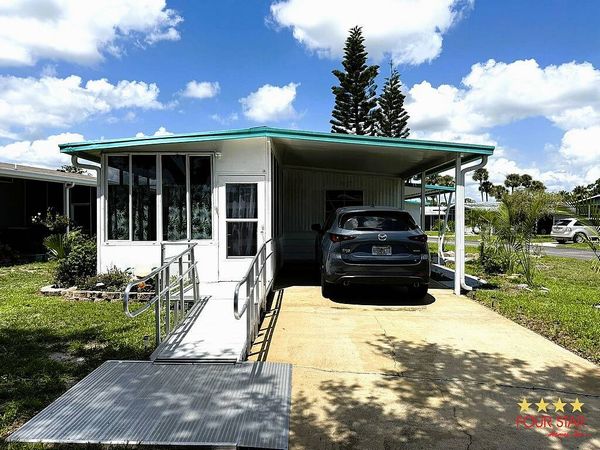 10 Las Palmas Dr, Edgewater FL 32132