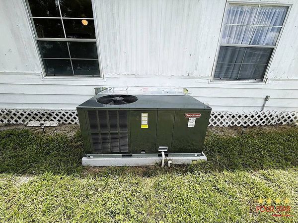 10 Las Palmas Dr, Edgewater FL 32132