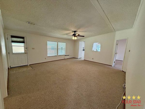 807 Water Ridge Dr. , DeBary FL 32713