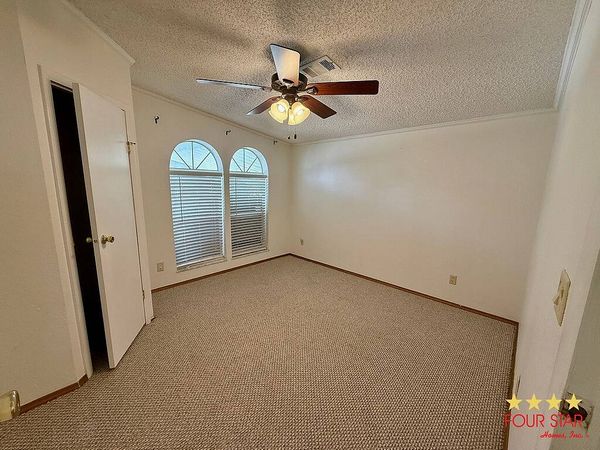 807 Water Ridge Dr. , DeBary FL 32713