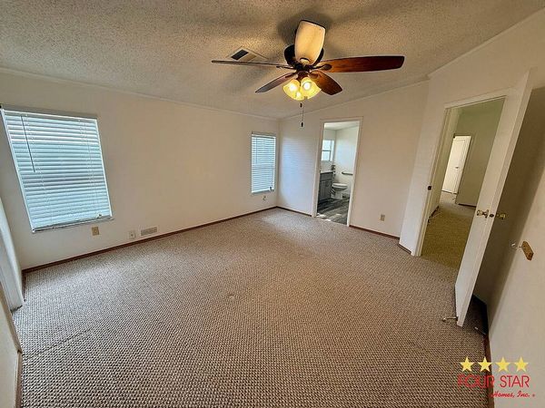 807 Water Ridge Dr. , DeBary FL 32713