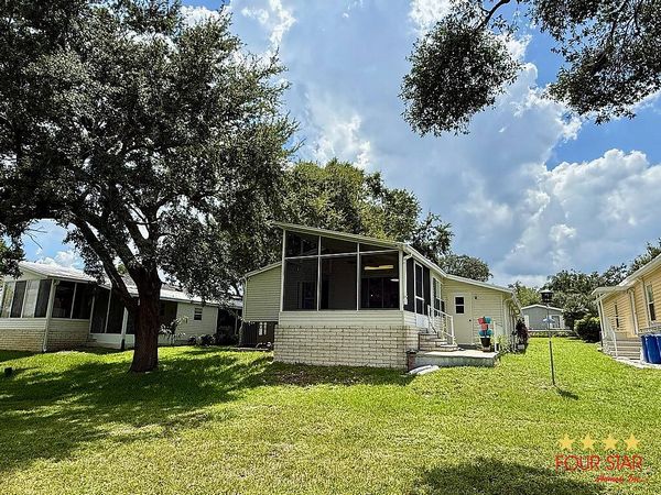 807 Water Ridge Dr. , DeBary FL 32713