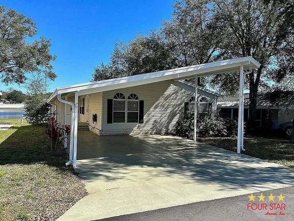 807 Water Ridge Dr. , DeBary FL 32713