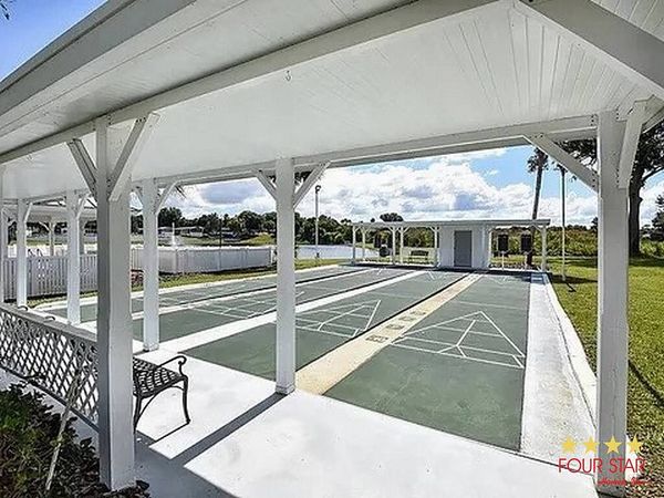 807 Water Ridge Dr. , DeBary FL 32713