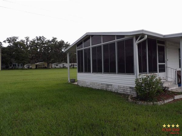 12 Granada St., Leesburg FL 34748
