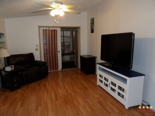 12 Granada St., Leesburg FL 34748