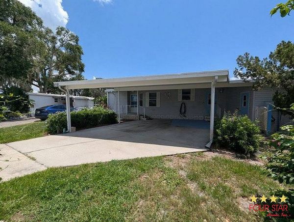 132 S Lake Dr, Leesburg FL 34788