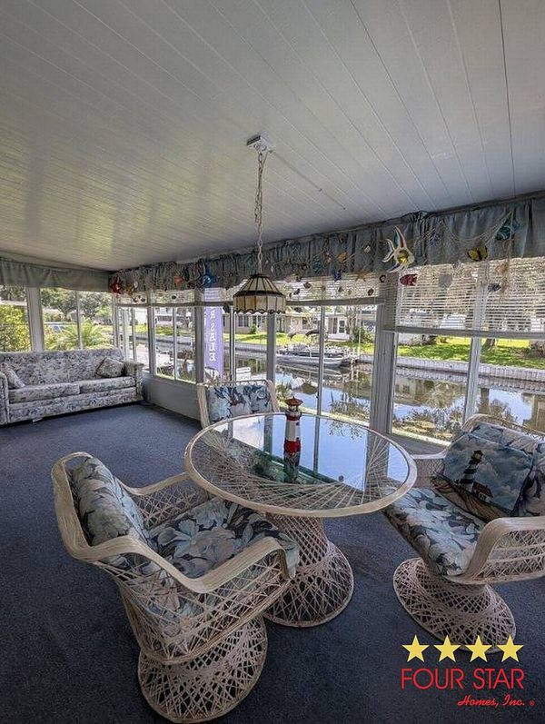 132 S Lake Dr, Leesburg FL 34788