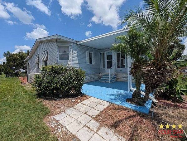 132 S Lake Dr, Leesburg FL 34788