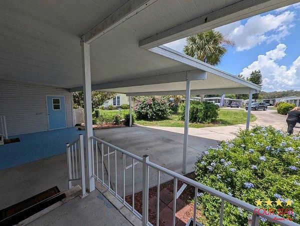 132 S Lake Dr, Leesburg FL 34788