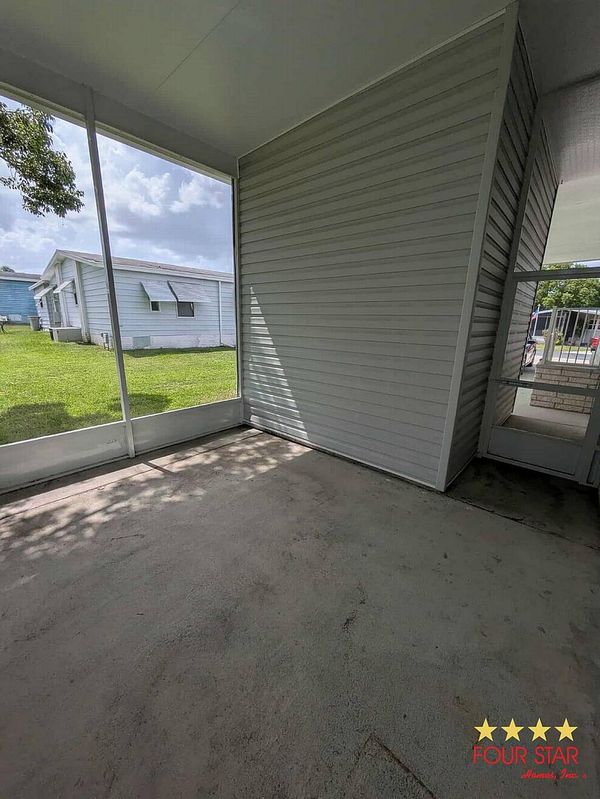 1561 Garrison Dr, Lot 218, Lakeland FL 33810