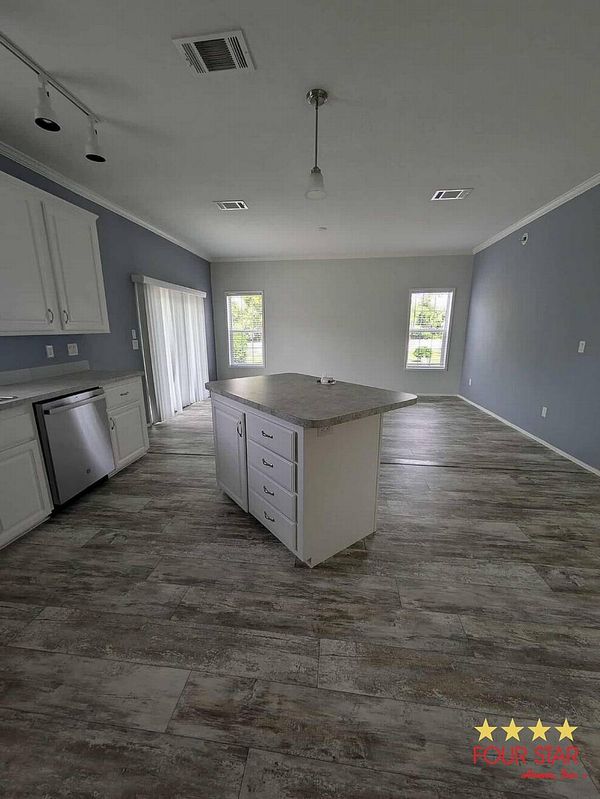 1561 Garrison Dr, Lot 218, Lakeland FL 33810