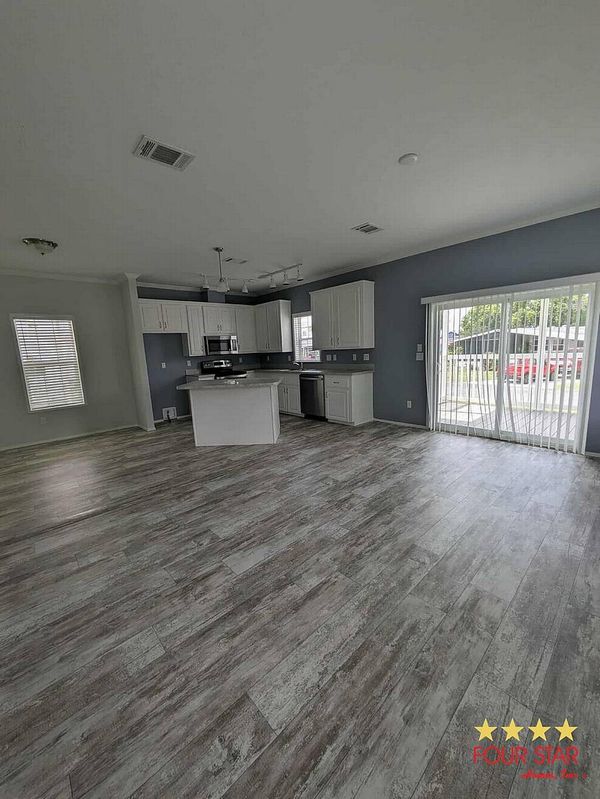 1561 Garrison Dr, Lot 218, Lakeland FL 33810