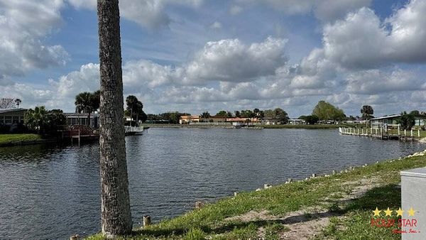 8775 20th Street, Lot 280, Vero Beach FL 36966