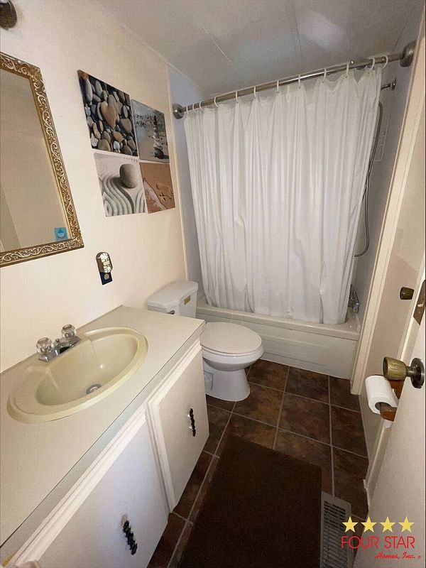 263 Windsor Dr., Kissimmee FL 34746