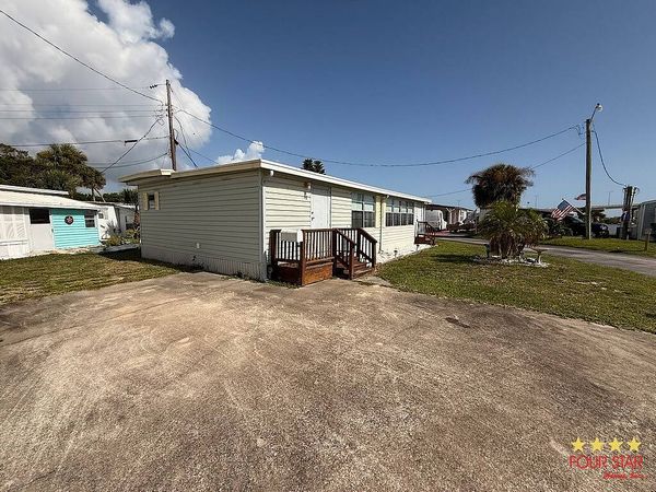 38 Circle Dr, Port Orange FL 32127