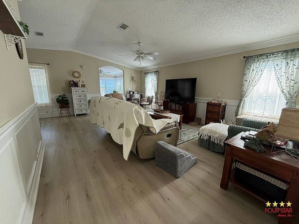 3607 Wonderland Park CT, Lot 30360, Kissimmee FL 34746