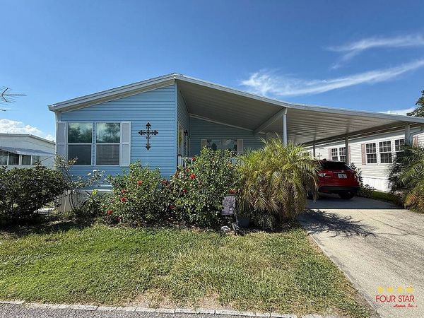 3607 Wonderland Park CT, Lot 30360, Kissimmee FL 34746