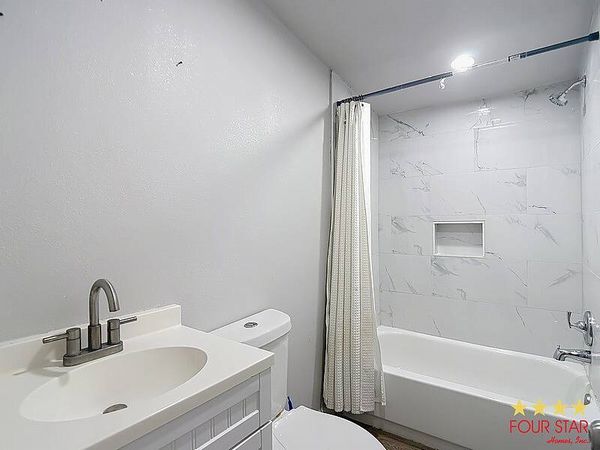 1368 Autumn Dr, Tampa FL 33613