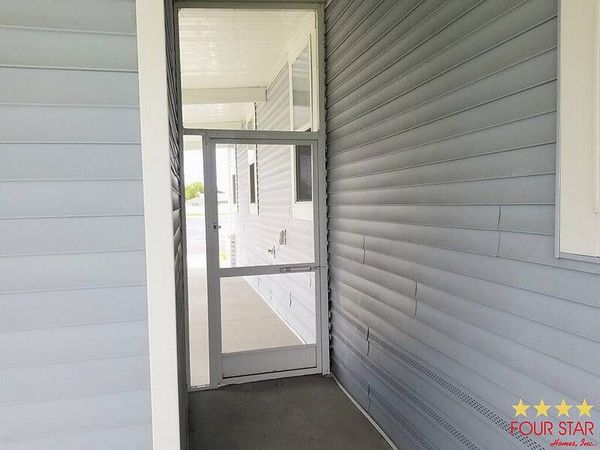 1608 Voyager Dr, Sarasota FL 34234