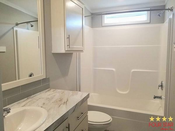 1608 Voyager Dr, Sarasota FL 34234