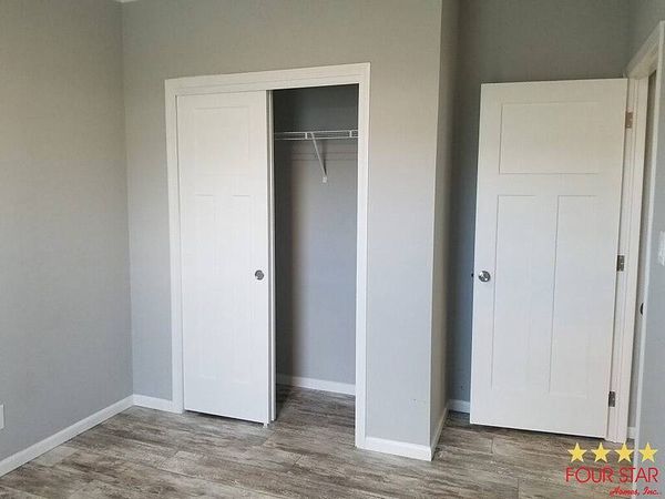 1608 Voyager Dr, Sarasota FL 34234