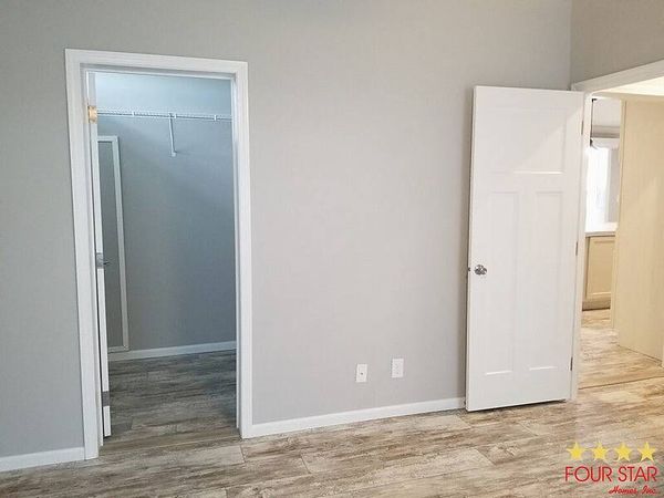 1608 Voyager Dr, Sarasota FL 34234