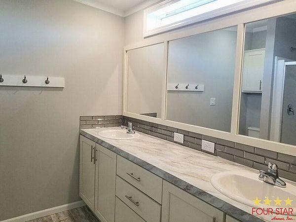 1608 Voyager Dr, Sarasota FL 34234