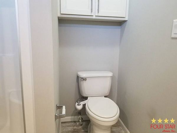 1608 Voyager Dr, Sarasota FL 34234