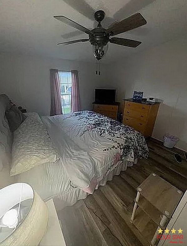 80 Fountain Dr, Leesburg FL 34748