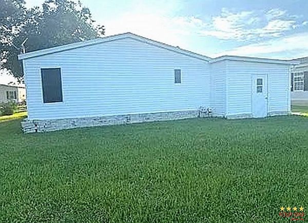 80 Fountain Dr, Leesburg FL 34748