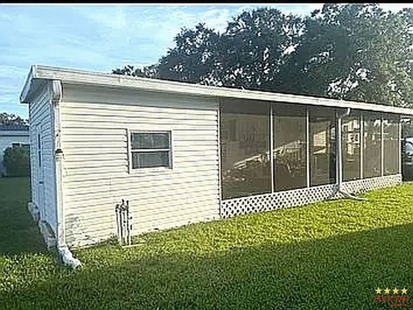 80 Fountain Dr, Leesburg FL 34748