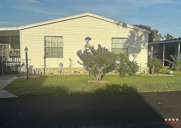 80 Fountain Dr, Leesburg FL 34748