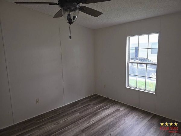 80 Fountain Dr, Leesburg FL 34748