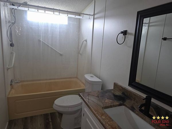 80 Fountain Dr, Leesburg FL 34748