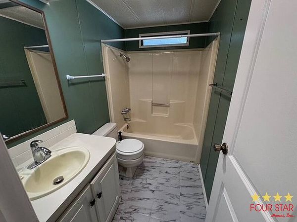 389 Spring Lake Dr, DeLand FL 32720