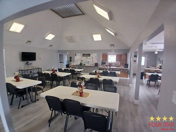 389 Spring Lake Dr, DeLand FL 32720