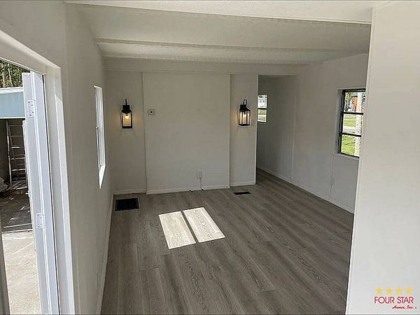 1950 US HWY 1, Lot 105, Vero Beach FL 32962