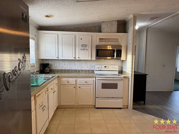 1455 90th Ave, Lot 107, Vero Beach FL 32966