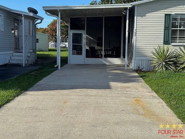 1455 90th Ave, Lot 107, Vero Beach FL 32966