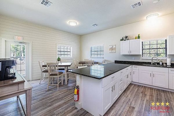 1509 Flora Lee Dr, Leesburg FL 34748