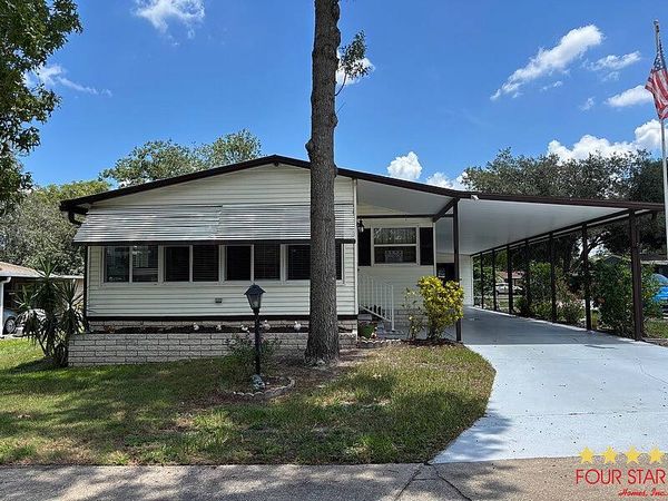 446 Dresden Ct, Orange City FL 32763